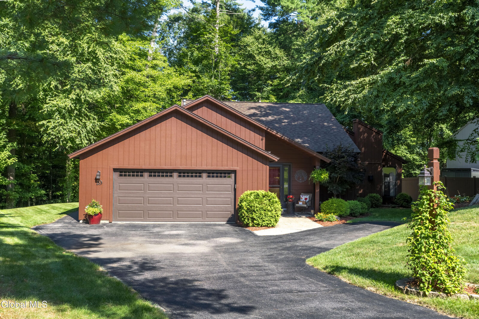 Property Photo:  19 Meadow Rue Place  NY 12020 