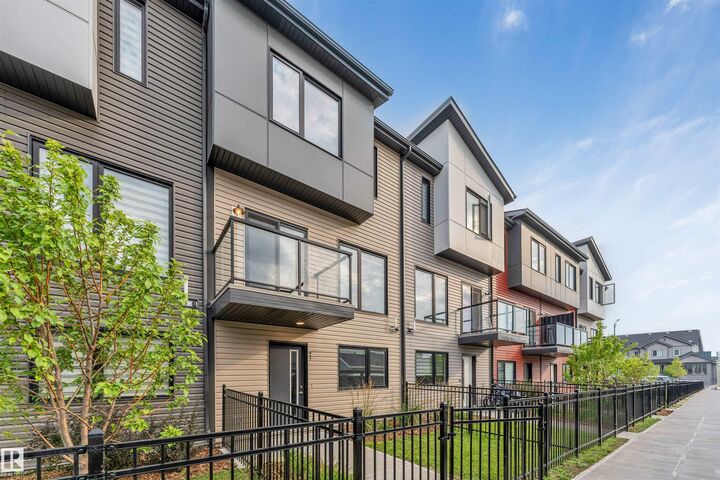 Property Photo: 11910 35 Avenue SW 21 AB T6W 4Z8