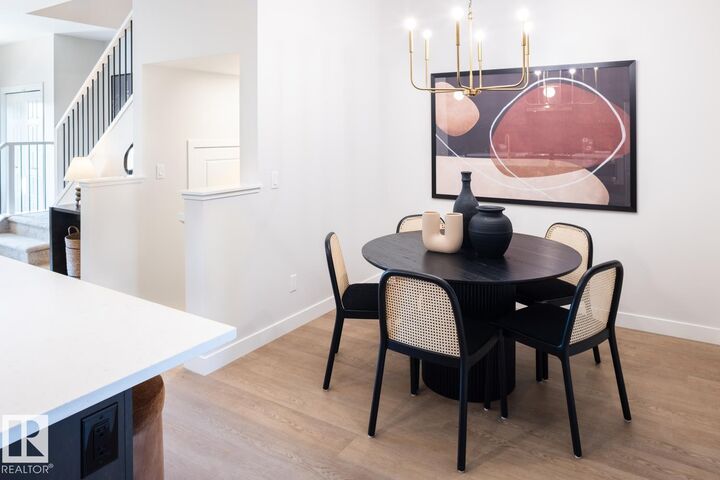 Property Photo:  12531 34 Avenue SW  AB T6W 5Z8 