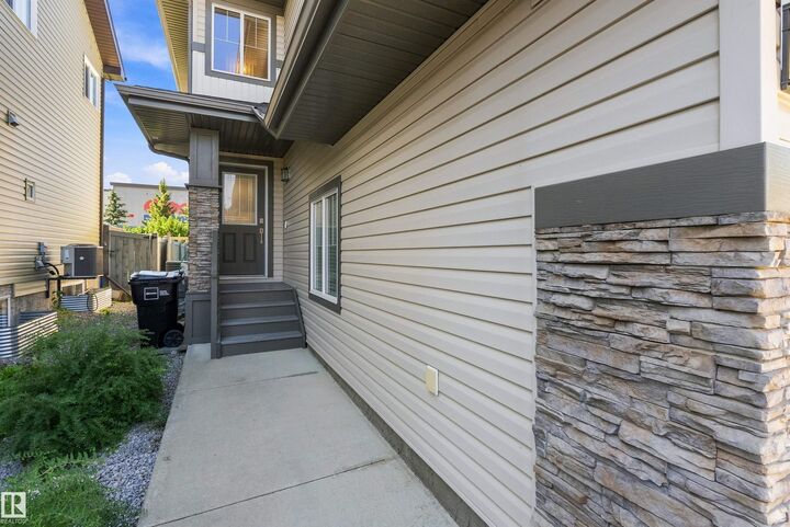 Property Photo: 3893 Gallinger Loop NW AB T5T 4G6