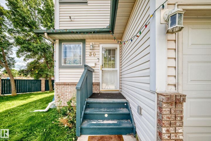 Property Photo:  300 Hooper Crescent NW 30  AB T5A 5B3 