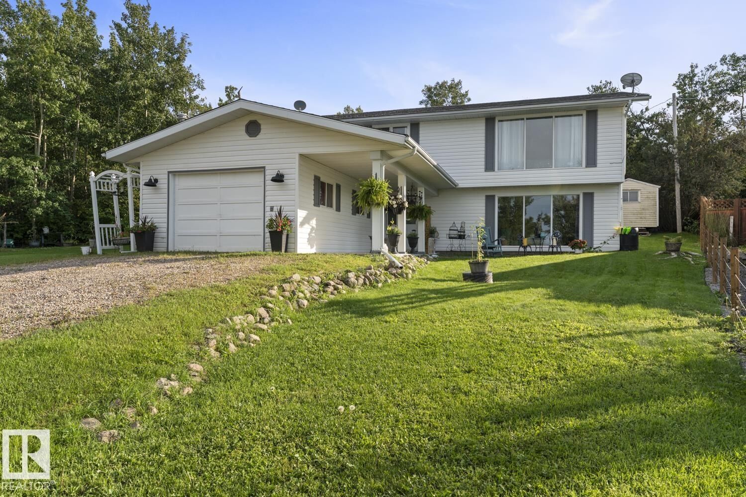 Property Photo:  315 Perch Close  AB T9N 2J6 