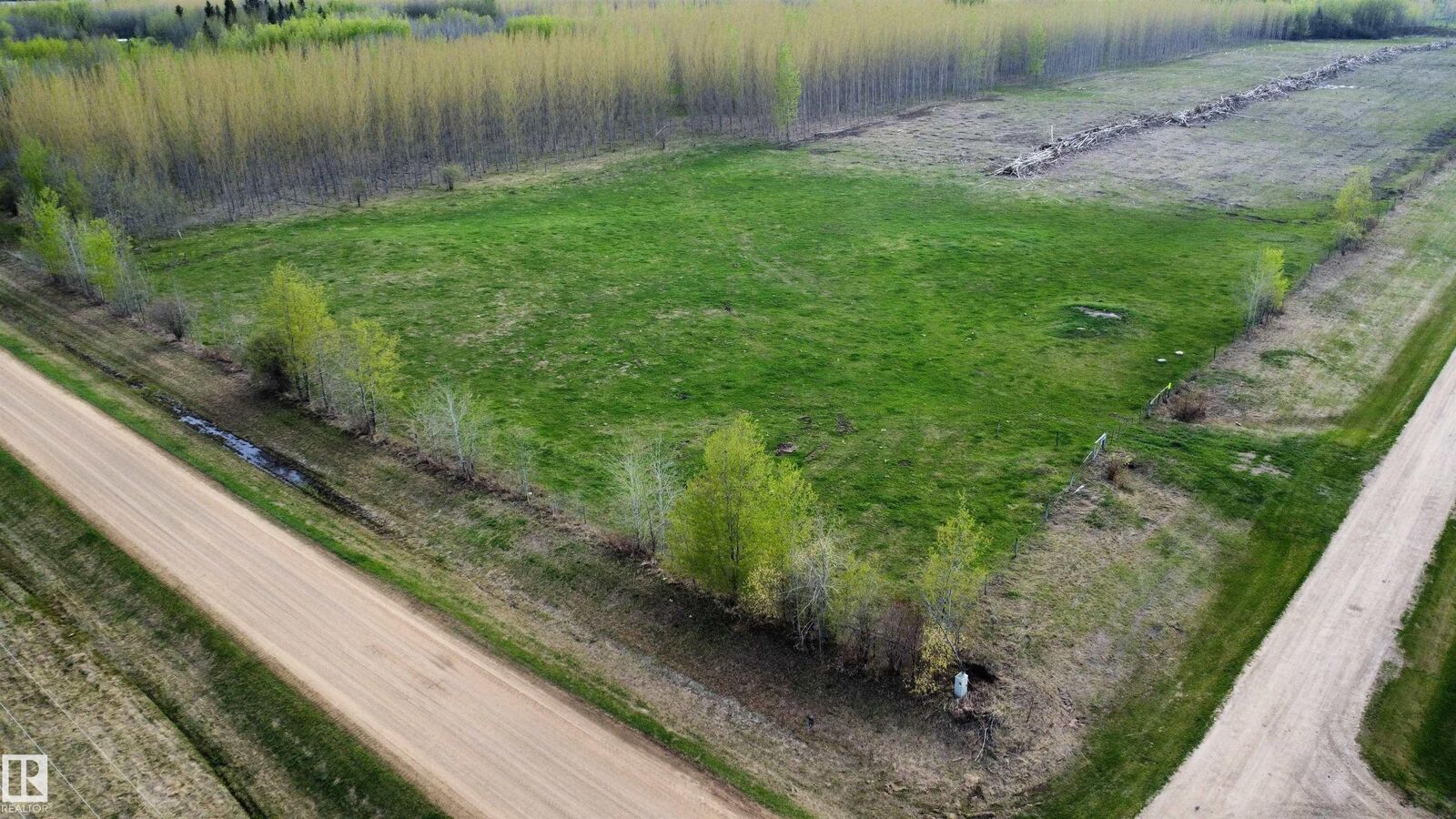 Property Photo:  Twp Rd 640 Rge Rd 233  AB T0G 1T0 
