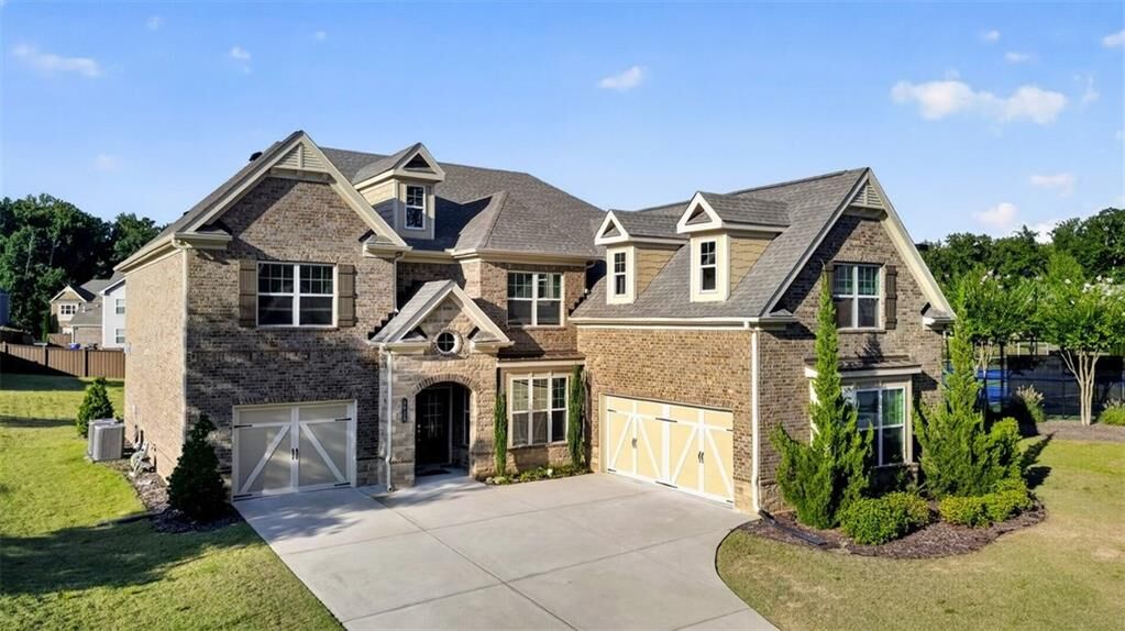 Property Photo:  5625 Turnbridge Pass  GA 30040 