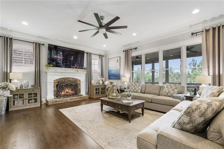 Property Photo: 525 Willow Oak Way GA 30076