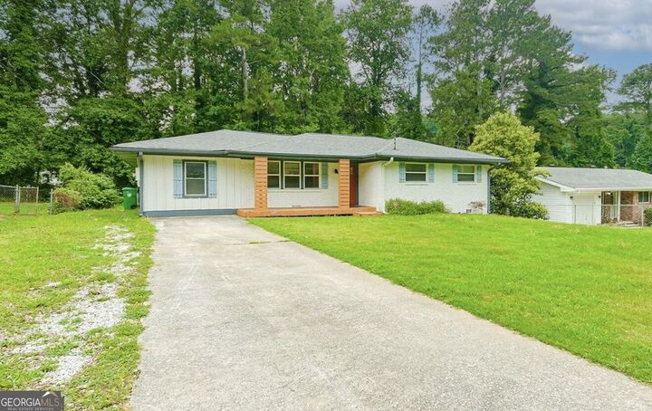 Property Photo:  1877 Glenmar Drive  GA 30032 