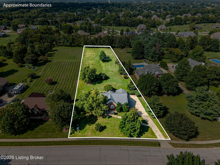 Property Photo:  2900 Charleston Way  KY 40065 