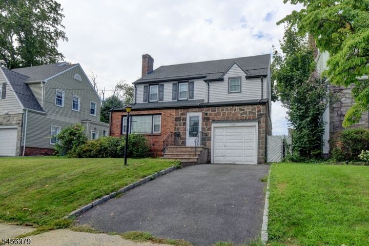 Property Photo: 2758 Larchmont Rd NJ 07083