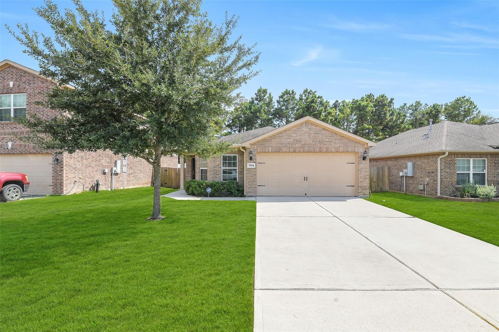 Property Photo: 7614 Dusty Melody Lane TX 77304