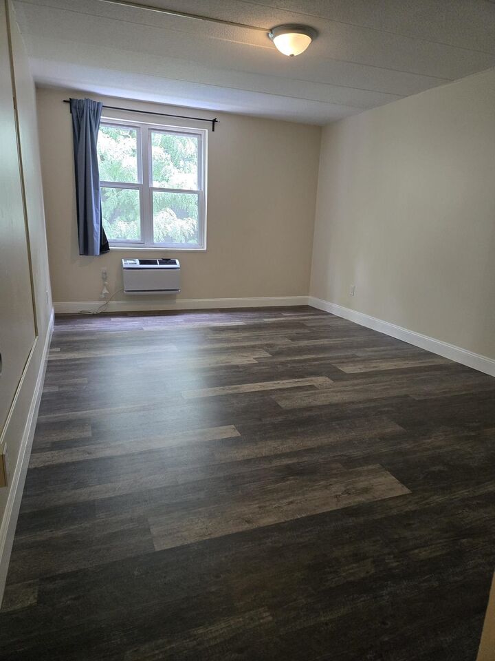Property Photo:  685 Prospect Ave 2B  NJ 07022 