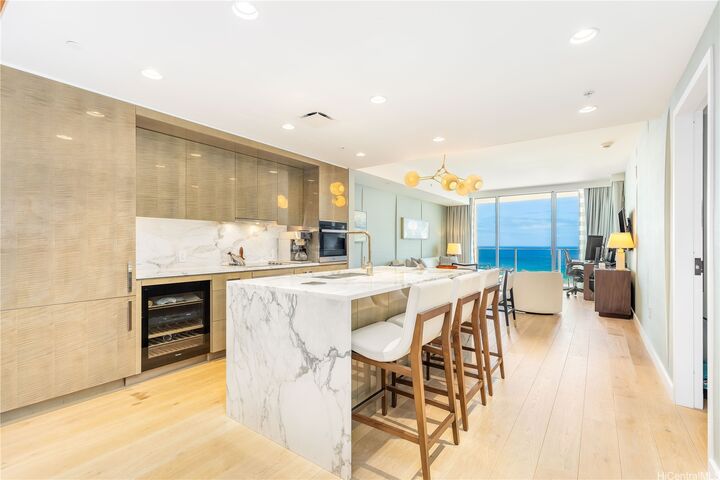 Property Photo:  2139 Kuhio Avenue D3502  HI 96815 