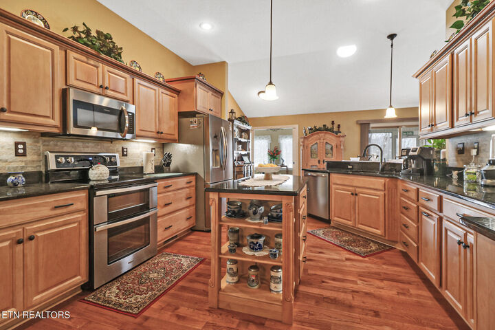 Property Photo:  56 Westridge Court  TN 38558 