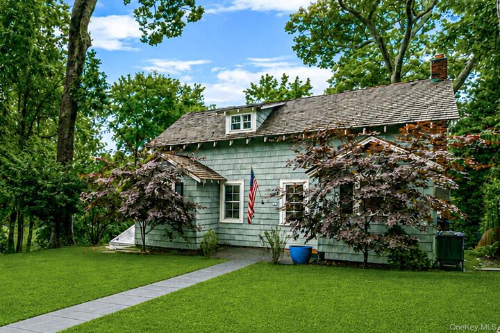 Property Photo:  7 Dickerson Avenue  NY 11790 