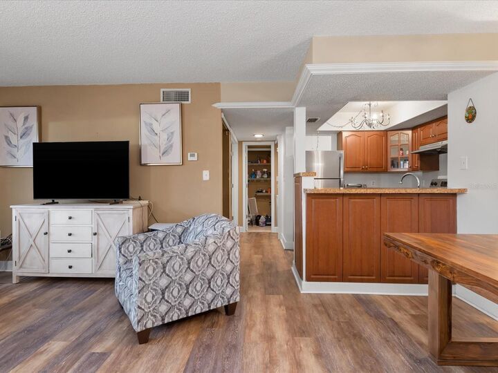 Property Photo:  19505 Quesada Avenue 107  FL 33948 