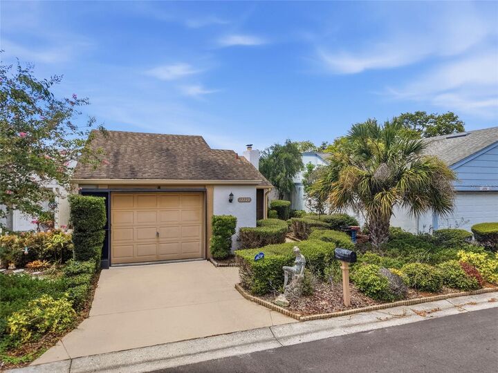 Property Photo:  12229 Cider Mill Lane  FL 34667 