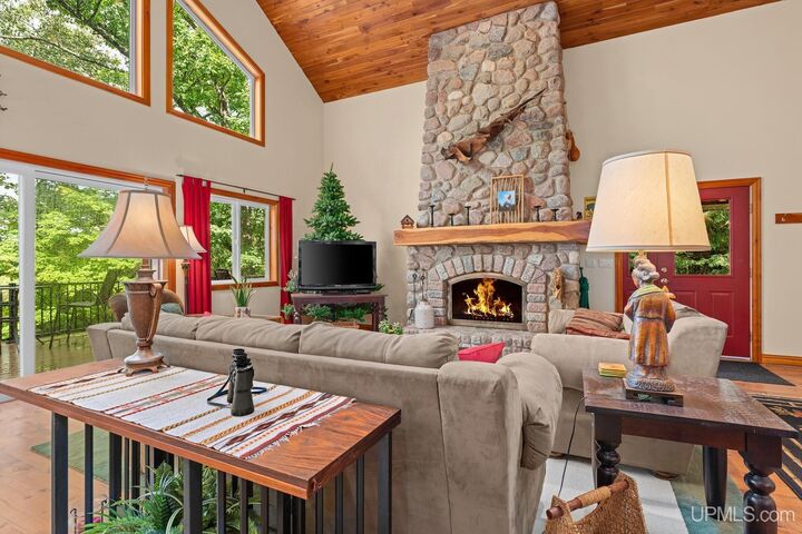 Property Photo: 6322 Paint Pond River Road WI 54121