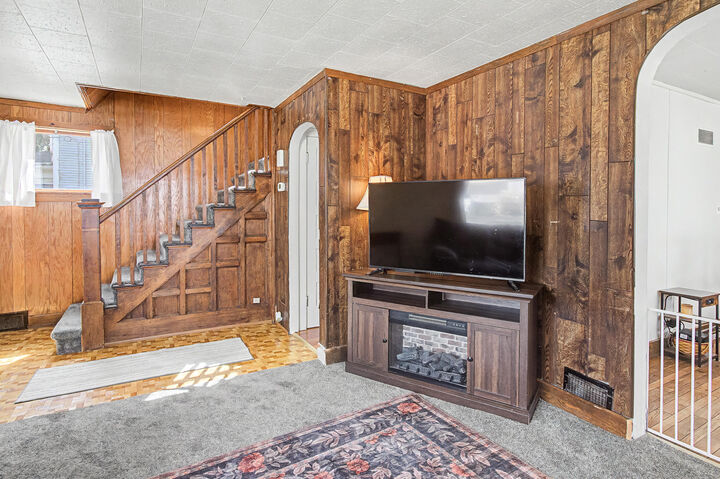 Property Photo: 405 Jackson St WI 53538