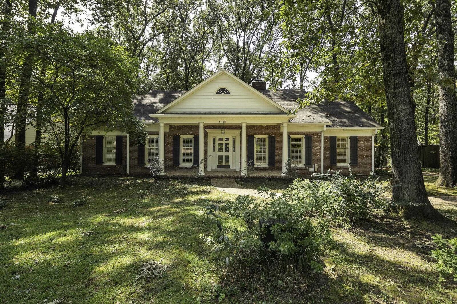 Property Photo:  6435 Kirby Oaks Dr  TN 38119 
