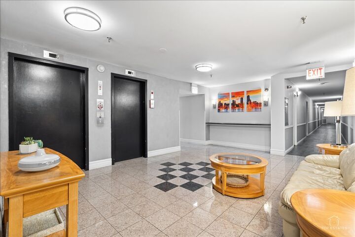Property Photo:  3700 Capri Court 104  IL 60025 