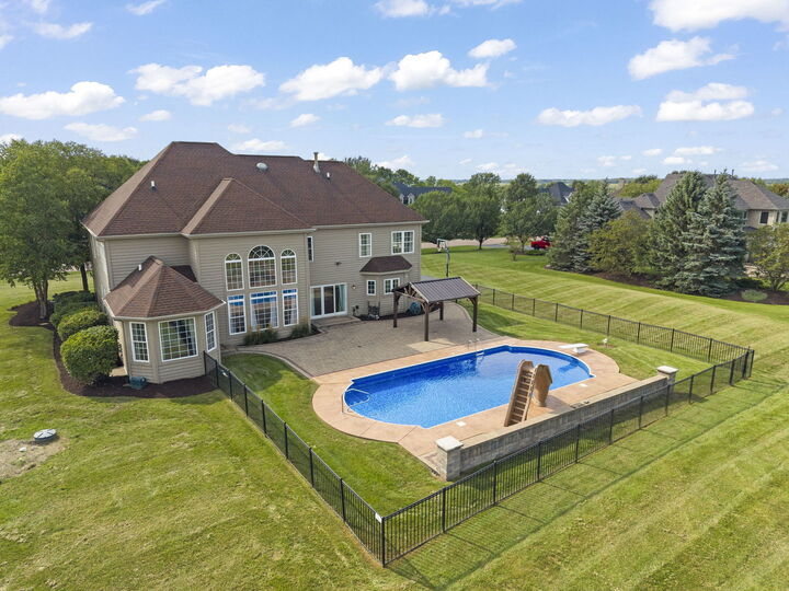 Property Photo: 5320 Goldenrod Drive IL 60543