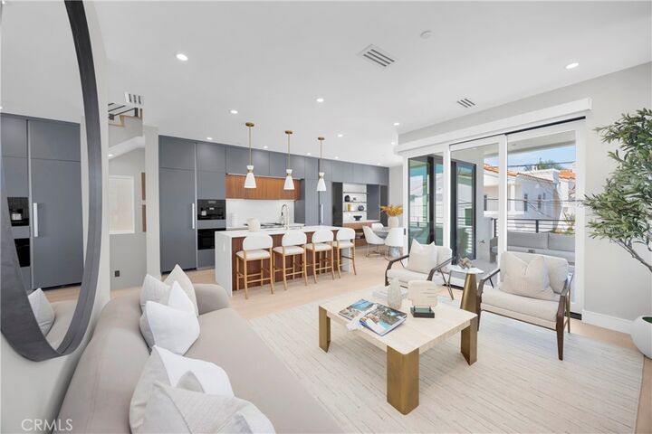 Property Photo:  321 Larkspur Avenue 1/2  CA 92625 