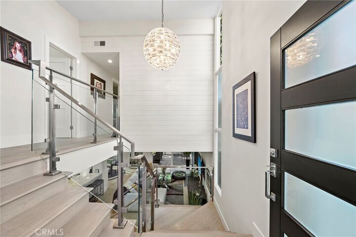 Property Photo:  526 Vista Grande  CA 92660 