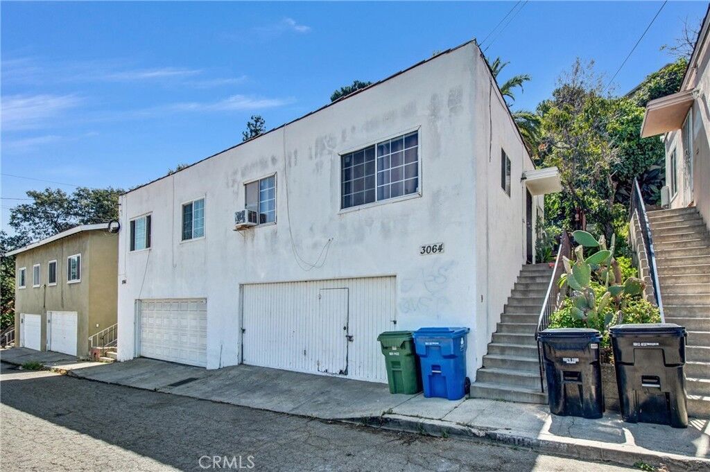 Property Photo: 3064 Isabel CA 90065