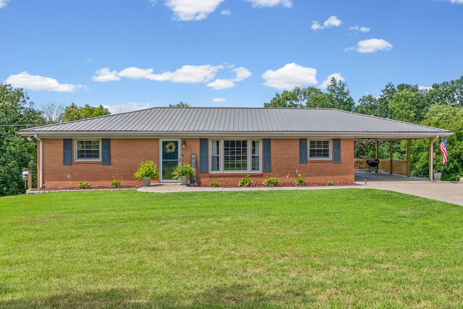 Property Photo:  871 Center Point Rd  TN 37058 