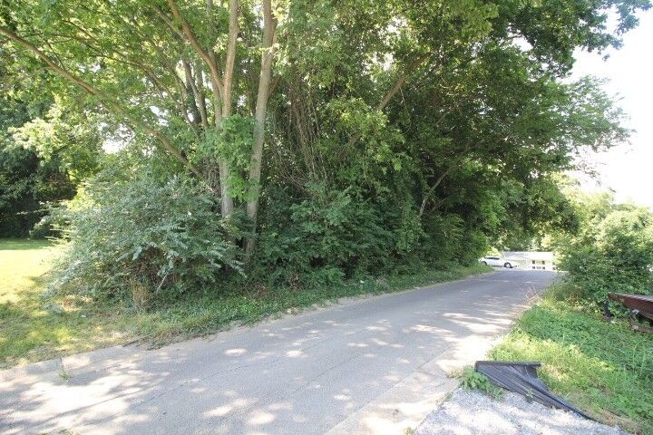 Property Photo: 0 9th TN 37040