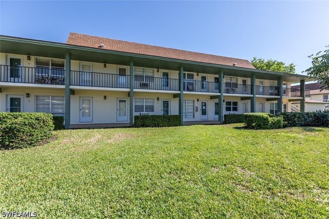 Property Photo:  235 Seaview Court B3  FL 34145 