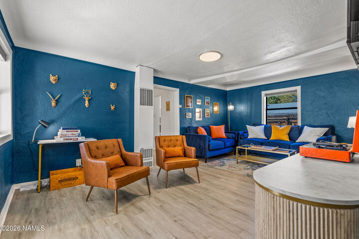 Property Photo:  817 N Beaver Street  AZ 86001 