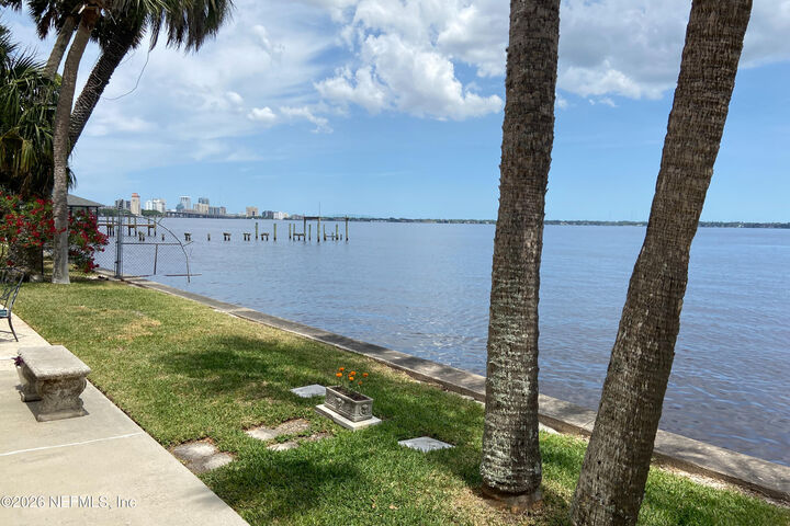 Property Photo:  1846 Mallory Street 1  FL 32205 