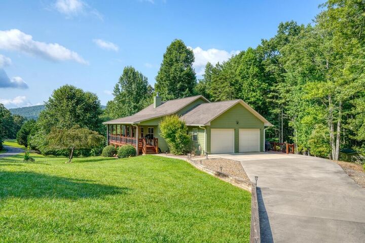 Property Photo:  240 Charles Lane  GA 30560 