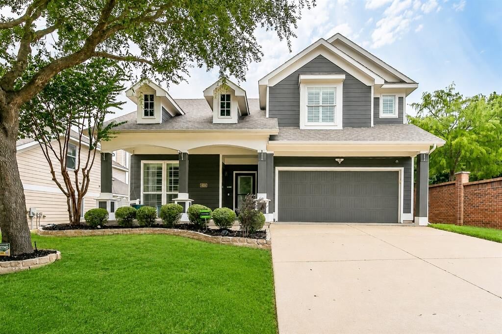 Property Photo: 4904 McCauley Drive TX 76244