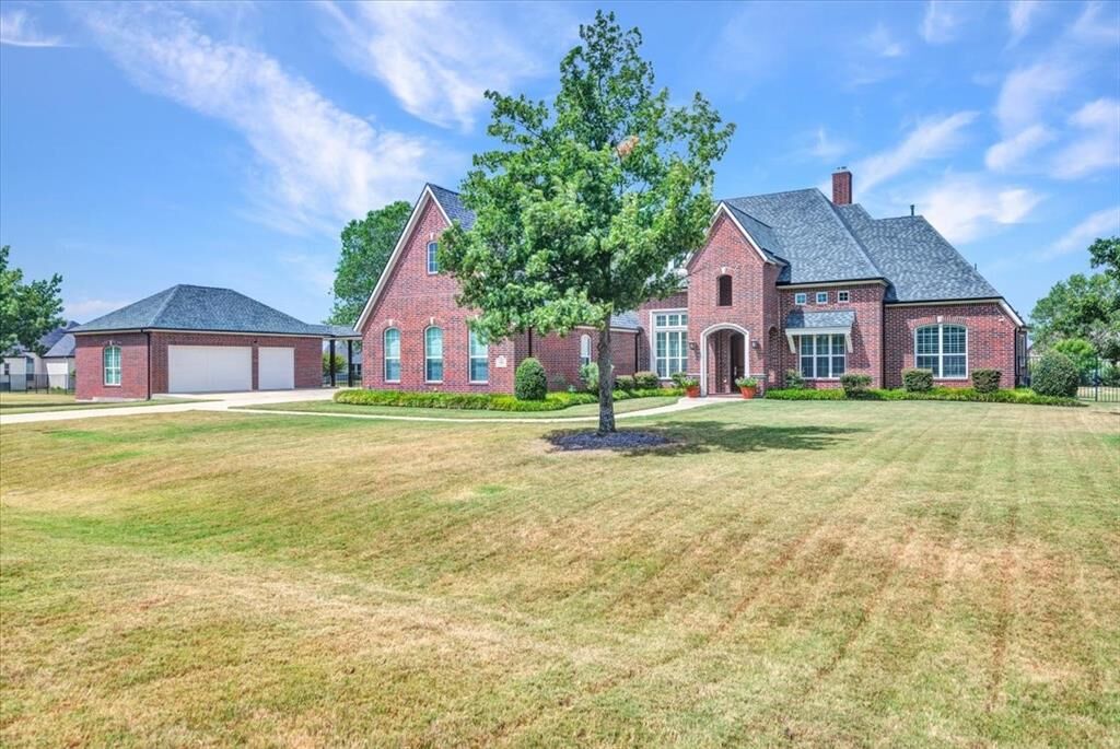 Property Photo: 5303 Barrington Drive TX 75002