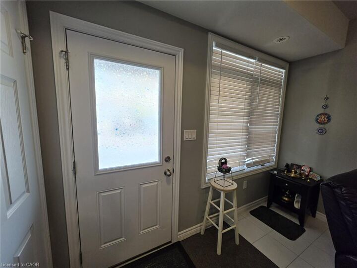 Property Photo:  60 Oat Lane 32  ON N2R 0N9 