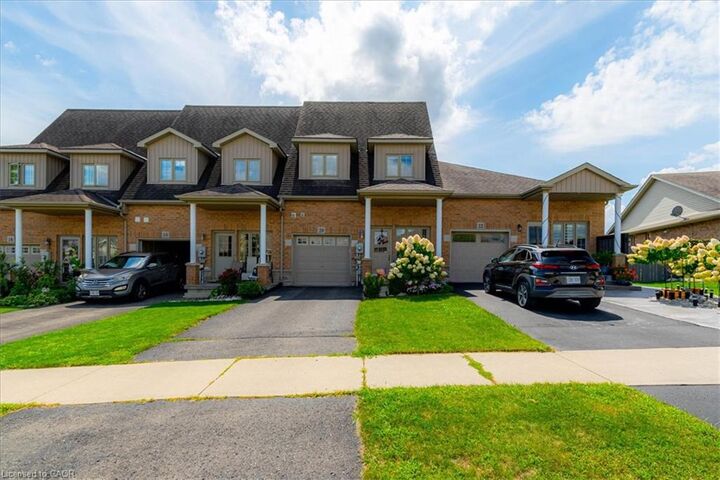 Property Photo:  20 Millcroft Drive  ON N3Y 5M9 