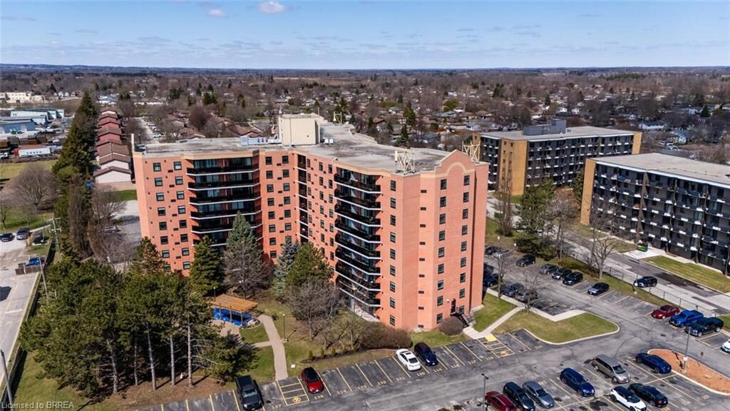Photo de la propriété:  9 Bonheur Court 601  ON N3P 1Z5 