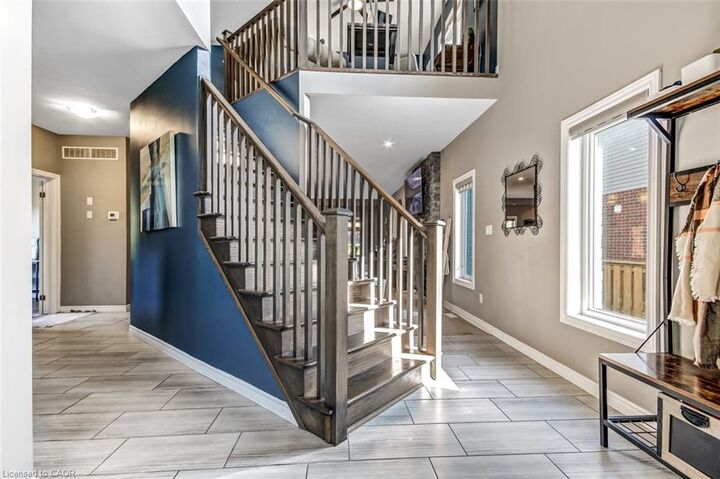 Property Photo:  277 Woodway Trail  ON N3Y 4K2 