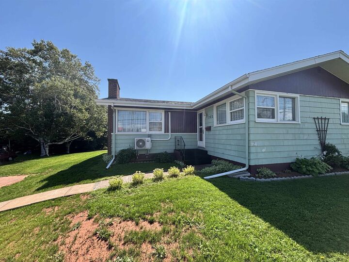 Property Photo: 762 Water Street E PE C4N 4J4