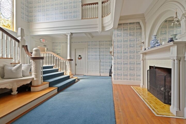 Property Photo:  156 Chestnut Ave 6  MA 01845 