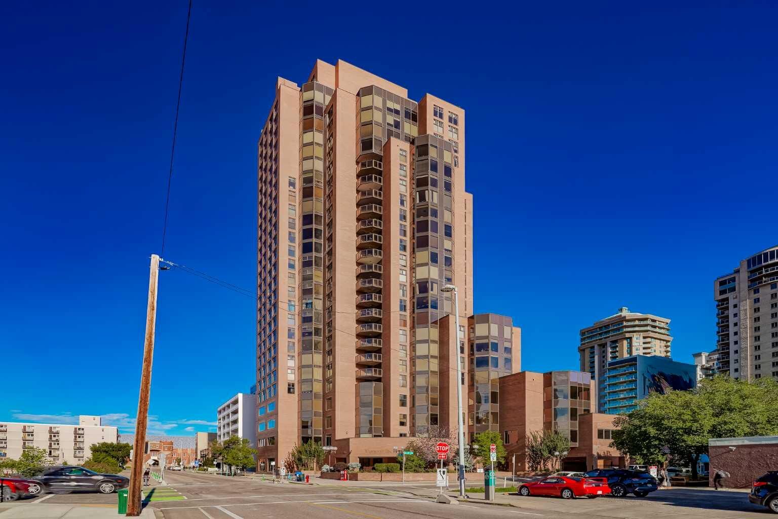 Property Photo:  1100 8 Avenue SW 2403  AB T2P 3T9 