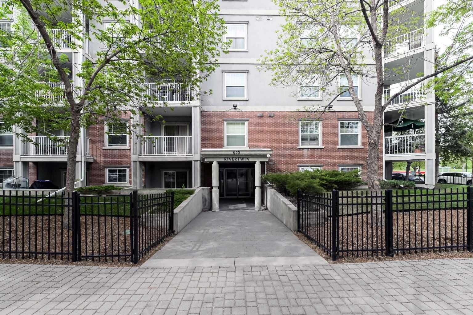 Property Photo: 630 8 Avenue SE 104 AB T2G 5T2