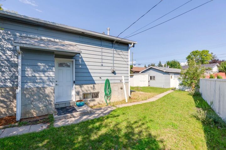 Property Photo: 3556 33 Street SE AB T2B 2C2