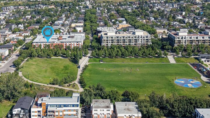 Property Photo: 830 Centre Avenue NE 113 AB T2E 9C3