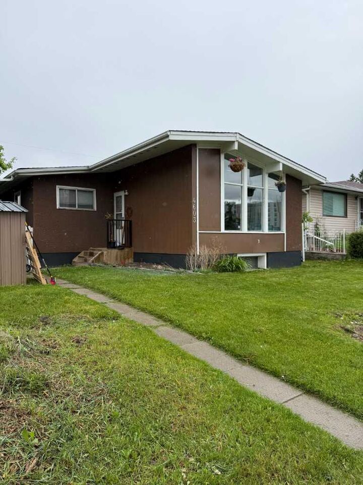 Property Photo: 4603 Edmonton Trail NE AB T2E 3V7