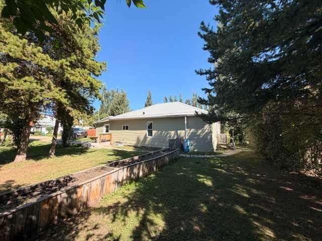 Property Photo:  4714 50th Street  AB T0B 0H0 