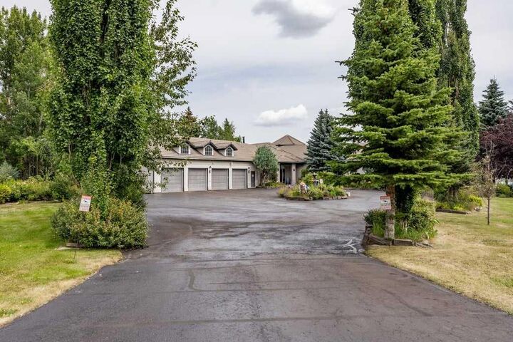 Property Photo: 142 Emerald Bay Drive AB T3Z 1E2