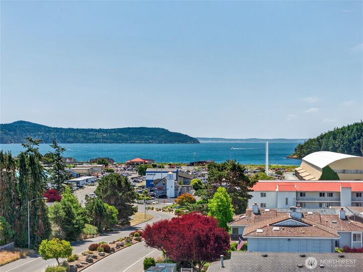 Property Photo: 1510 Skyline Way A-301 WA 98221
