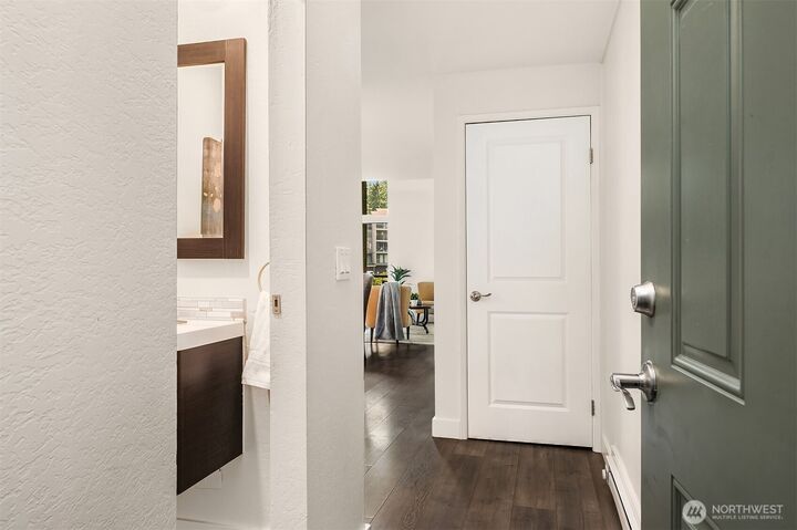 Property Photo: 13835 NE 69th Street 677 WA 98052